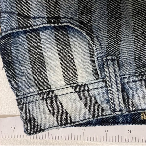 Striped jeans shorts - Picture 7 of 10